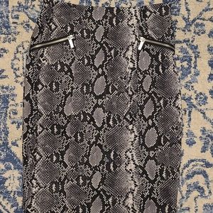 Michael Kors sz 2 snake skin skirt